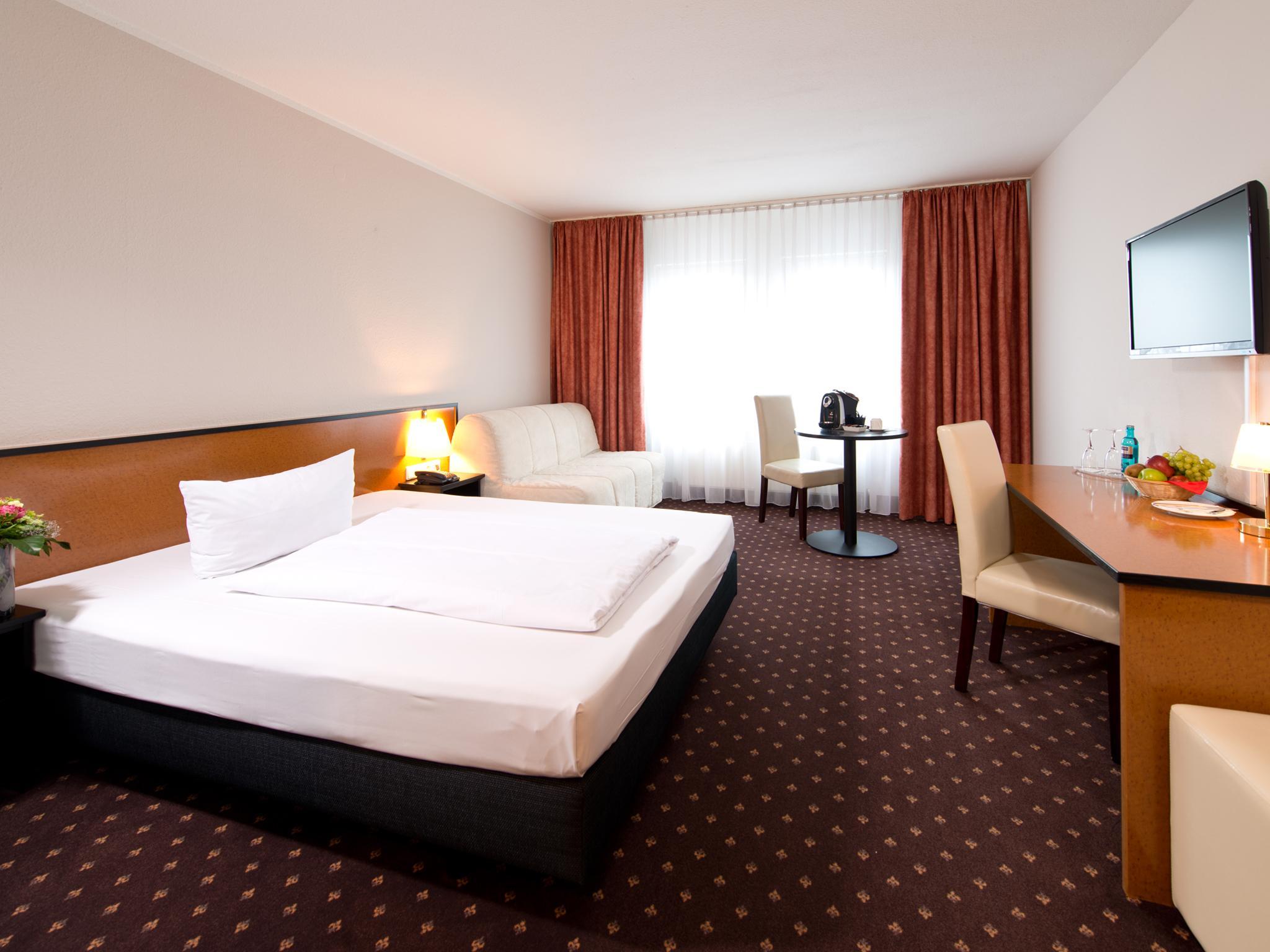 Achat Hotel هوكنهايم المظهر الخارجي الصورة