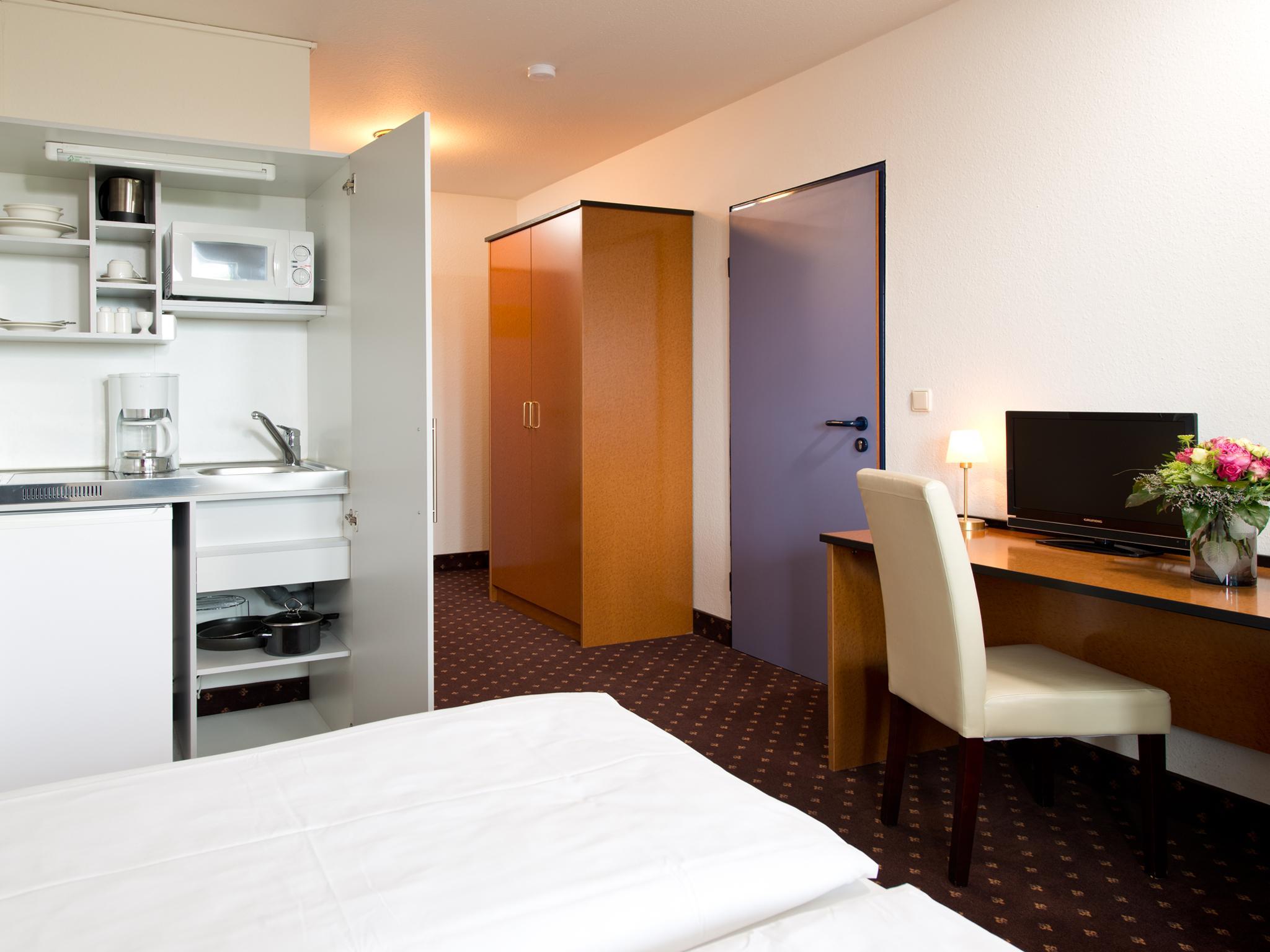 Achat Hotel هوكنهايم الغرفة الصورة