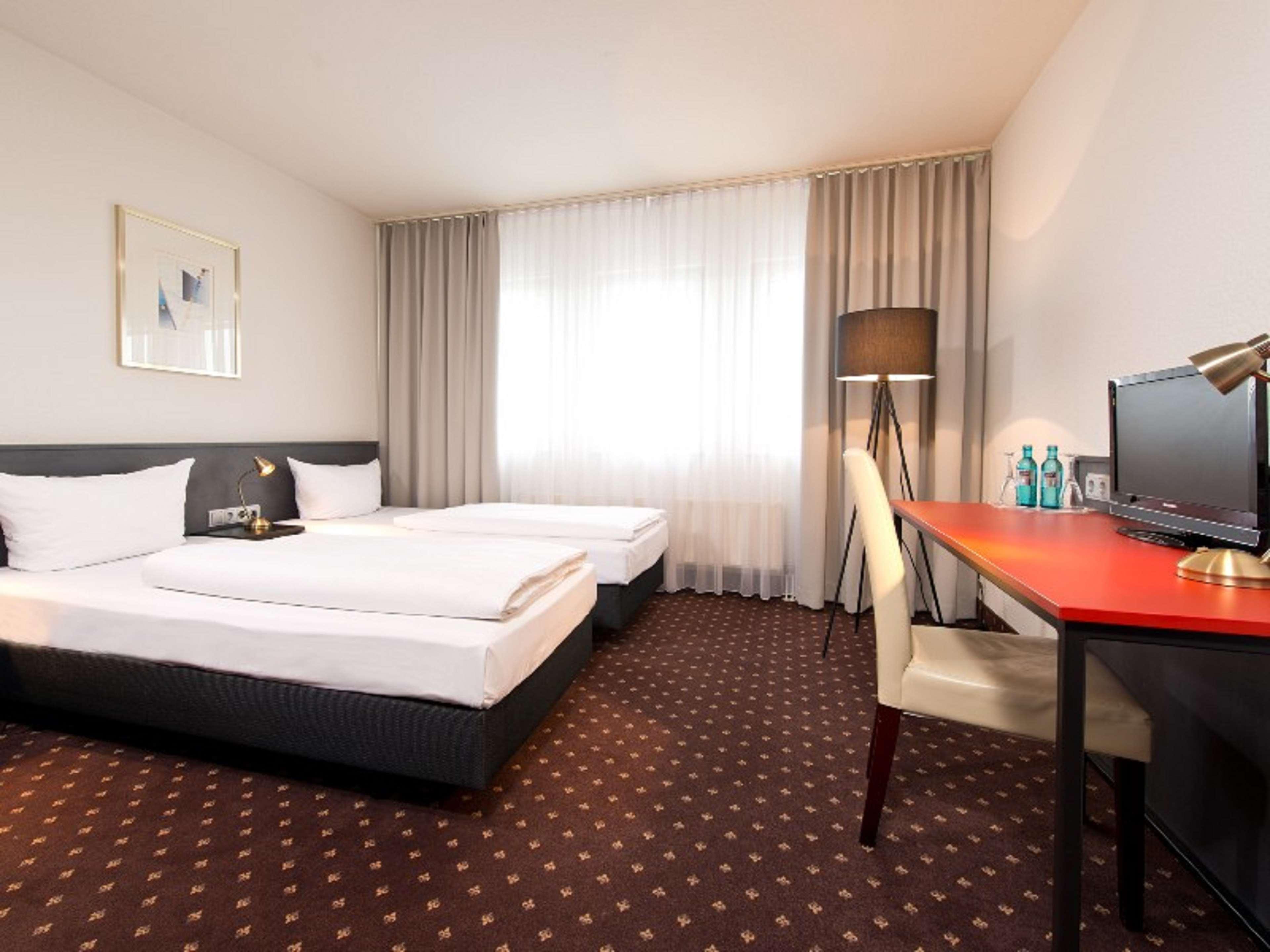 Achat Hotel هوكنهايم المظهر الخارجي الصورة